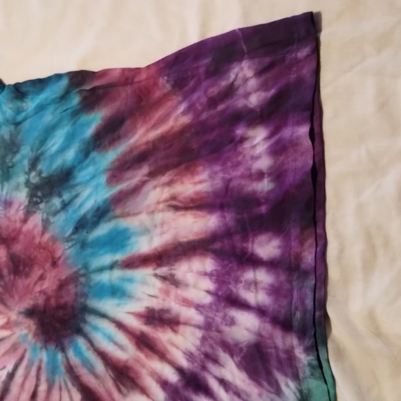 Tye-Dye T-shirt Handmade Unisex Color:reds, greens, blues & purple - Picture 4 of 11